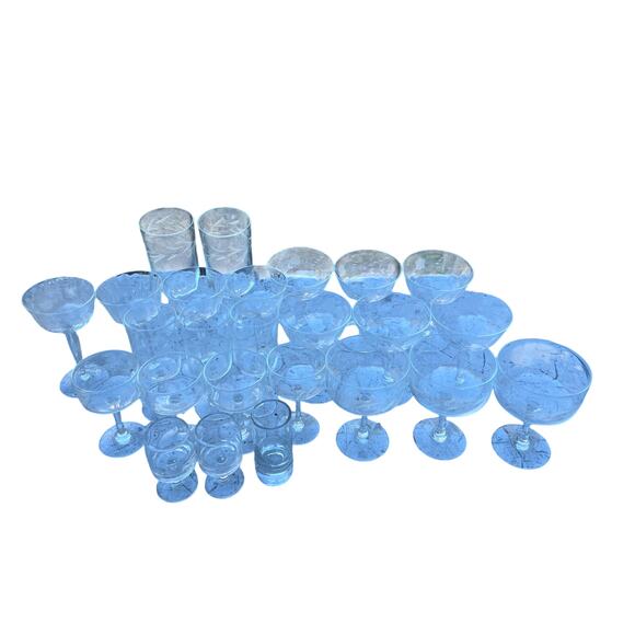 Vintage Etched Crystal Glassware Lot – Coupes & Stems - Picture 2 of 14